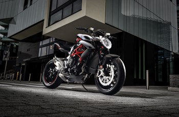 MV Agusta Brutale 800 RR 2017 - Bild 2 MV Agusta Brutale 800 RR 2017 - Bild 2